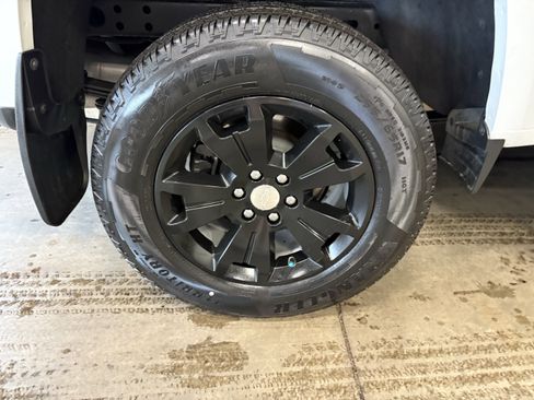 Used 2019 Chevrolet Colorado LT w/ LT Convenience Package image 28