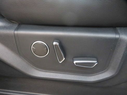 Used 2021 Ford Expedition Max Limited image 26