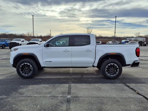 Used 2026 GMC Canyon AT4 w/ AT4 Premium Package image 4