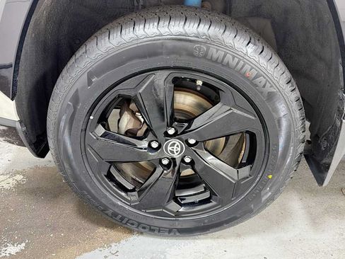 Certified 2019 Toyota RAV4 XSE AWD/4WD image 10