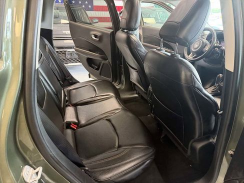 Used 2018 Jeep Compass Limited w/ Navigation Group FWD image 19