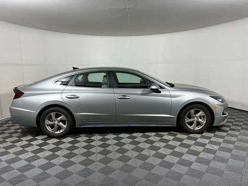 Used 2021 Hyundai Sonata SE image 4