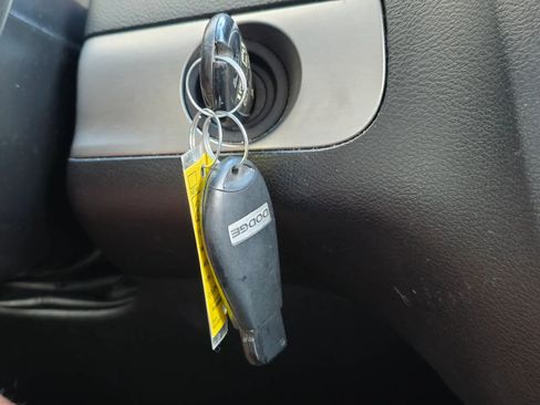 Used 2017 Dodge Grand Caravan GT image 27