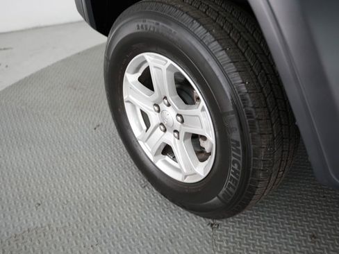 Used 2021 Jeep Wrangler Sport AWD/4WD image 47