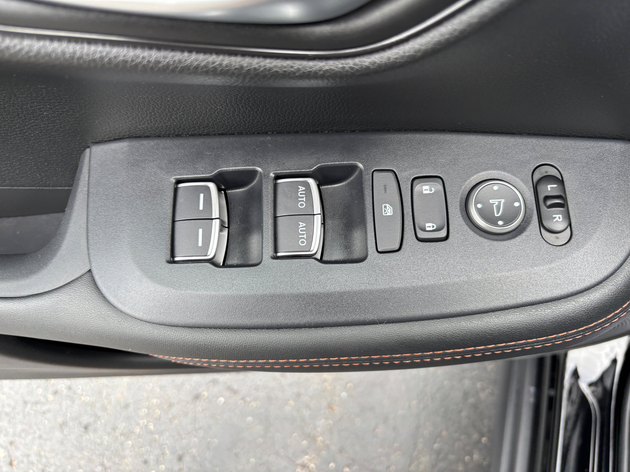 Certified 2025 Honda HR-V Sport image 14