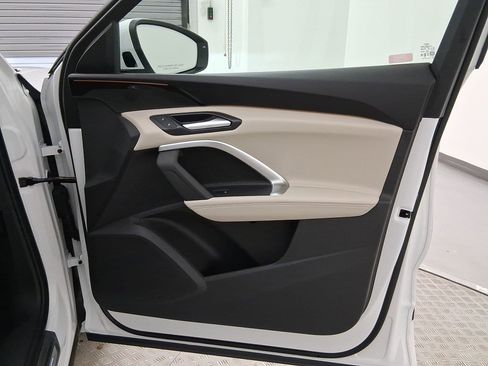 New 2025 Audi Q5 Premium image 30