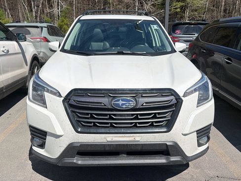 Used 2022 Subaru Forester Limited AWD/4WD image 2