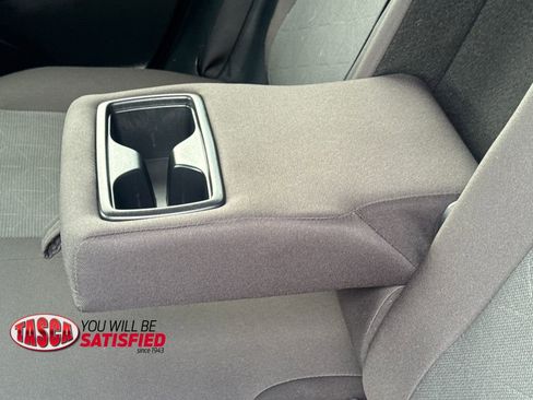 Used 2025 Toyota RAV4 XLE AWD/4WD image 36