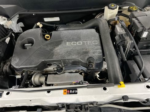 Used 2018 Chevrolet Equinox LS w/ LPO, Cargo Package image 24