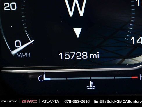 Used 2022 GMC Sierra 1500 SLT w/ SLT Premium Plus Package AWD/4WD image 9