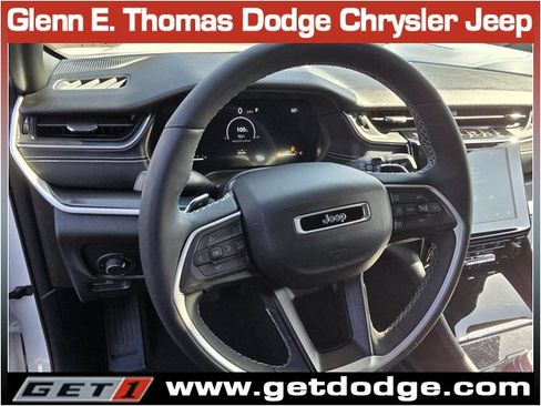 Certified 2023 Jeep Grand Cherokee Altitude RWD image 17