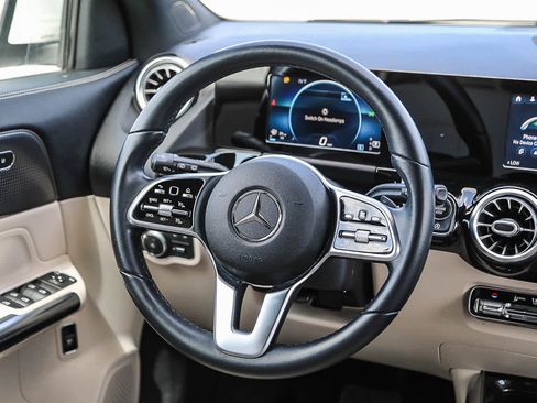 Used 2021 Mercedes-Benz GLA 250 image 15