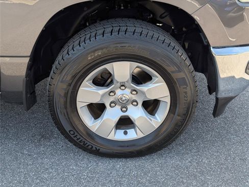 Used 2022 RAM 1500 Big Horn AWD/4WD image 10