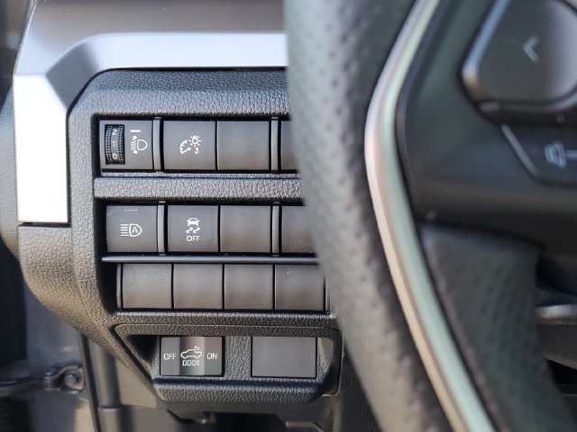 Used 2024 Toyota Tacoma SR5 AWD/4WD image 21