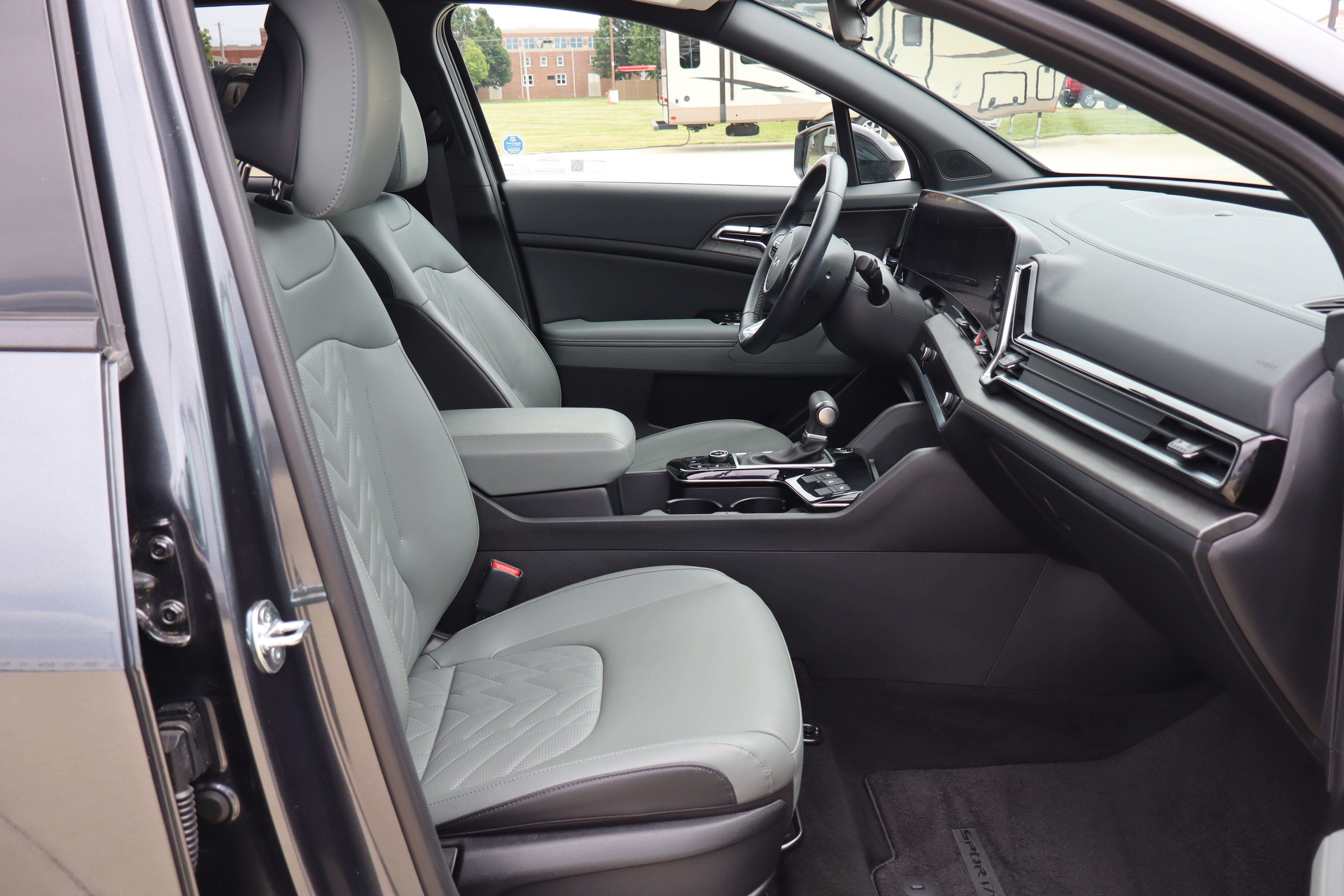 Used 2024 Kia Sportage X-Pro AWD/4WD image 12
