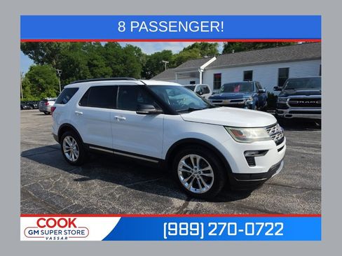Used 2018 Ford Explorer XLT w/ Equipment Group 202A FWD image 1