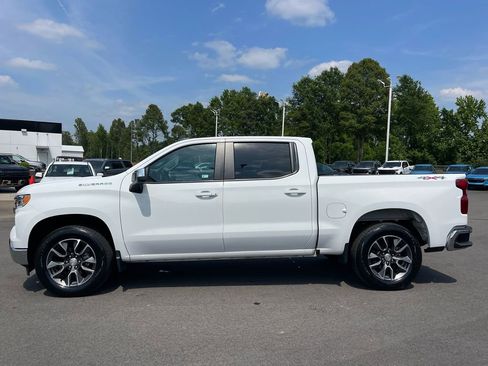 Used 2023 Chevrolet Silverado 1500 LT image 2