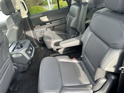 Used 2025 Ford Expedition Max Active image 27