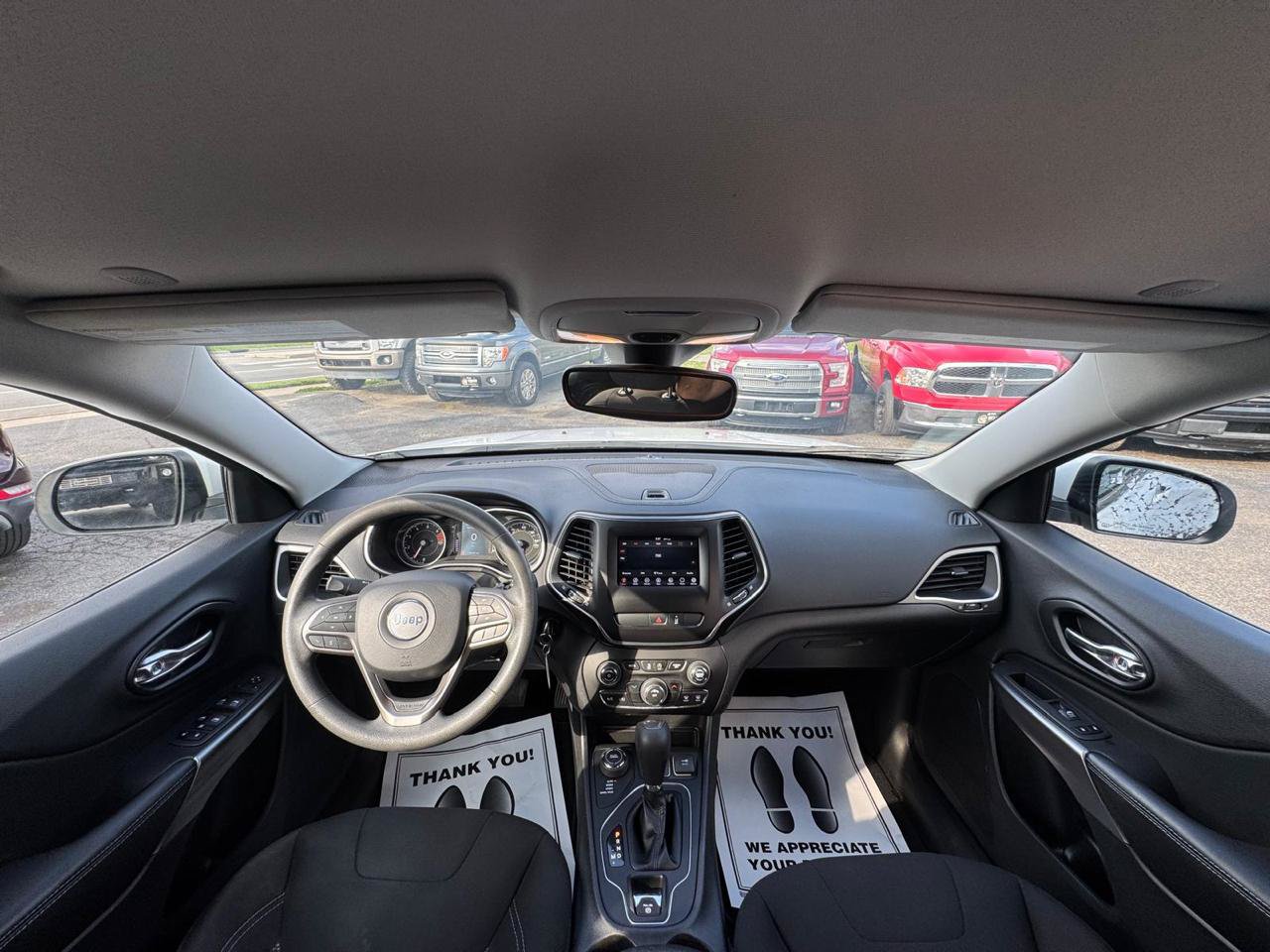 Used 2021 Jeep Cherokee Latitude AWD/4WD image 9