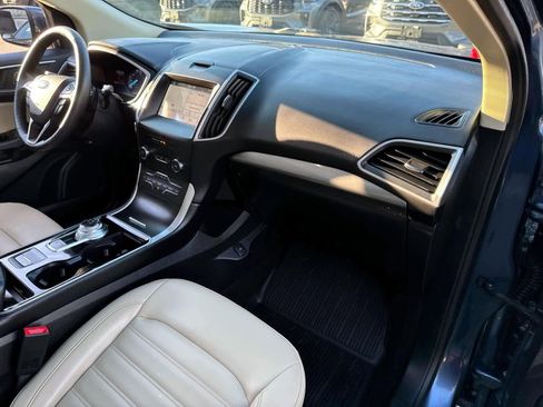 Used 2019 Ford Edge SEL w/ Equipment Group 201A image 8