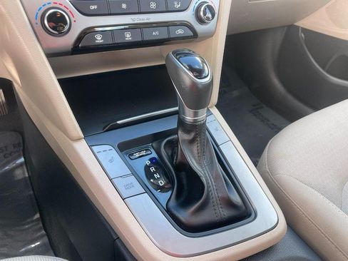 Used 2017 Hyundai Elantra Value Edition w/ Cargo Package FWD image 28