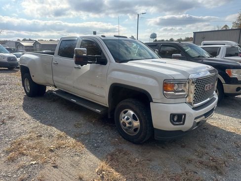 Used 2016 GMC Sierra 3500 Denali w/ Duramax Plus Package image 21