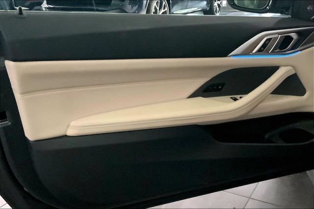 Used 2024 BMW 430i Coupe w/ Premium Package RWD image 10