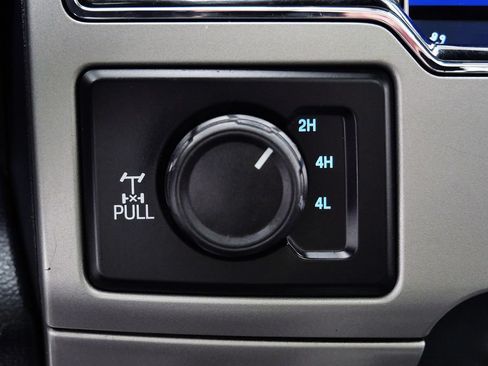 Used 2022 Ford F250 Lariat w/ Black Appearance Package AWD/4WD image 32