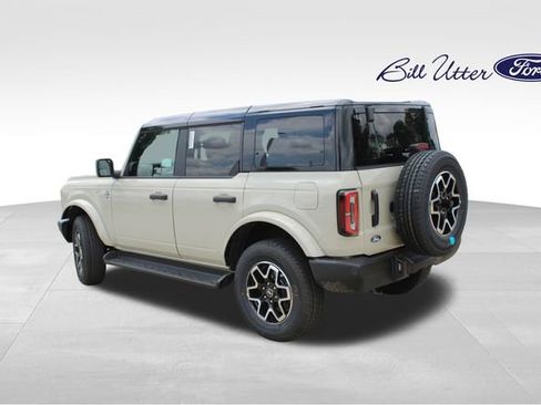 New 2026 Ford Bronco Outer Banks AWD/4WD image 4