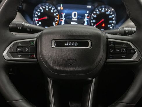 Certified 2025 Jeep Compass Limited AWD/4WD image 15