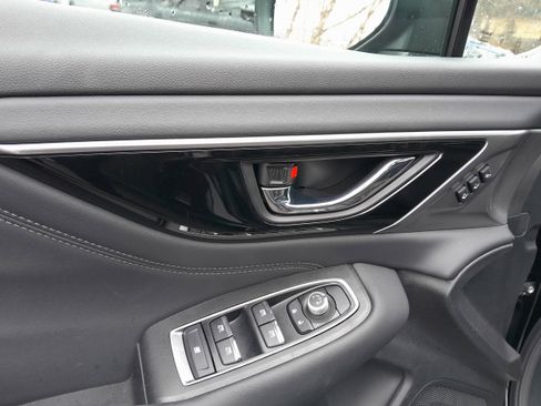 Used 2025 Subaru Legacy Limited image 10