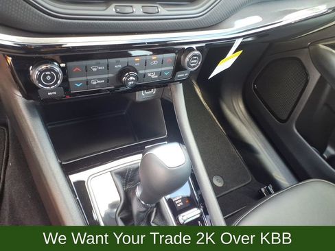 New 2026 Jeep Compass Limited image 15