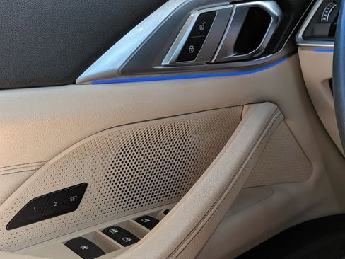 Used 2023 BMW 430i xDrive Convertible w/ Premium Package AWD/4WD image 4