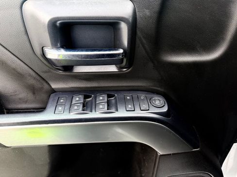 Used 2019 Chevrolet Silverado 1500 LT AWD/4WD image 10