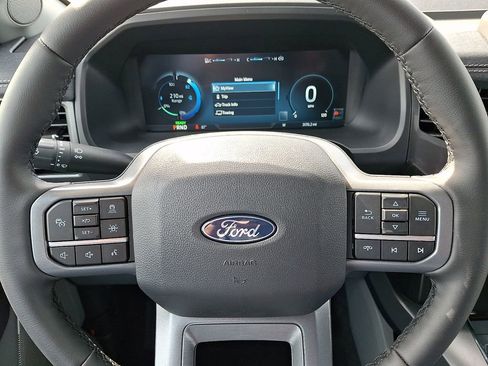 New 2025 Ford F150 Lightning Flash AWD/4WD image 18