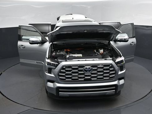 Used 2023 Toyota Sequoia Capstone AWD/4WD image 53