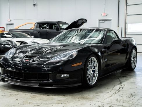 Used 2010 Chevrolet Corvette ZR1 w/ Preferred Equipment Group image 5