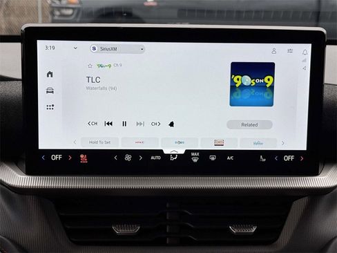 Used 2025 Ford Explorer ST-Line image 3