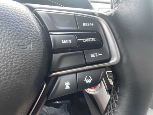 Used 2018 Honda Accord EX-L image 16
