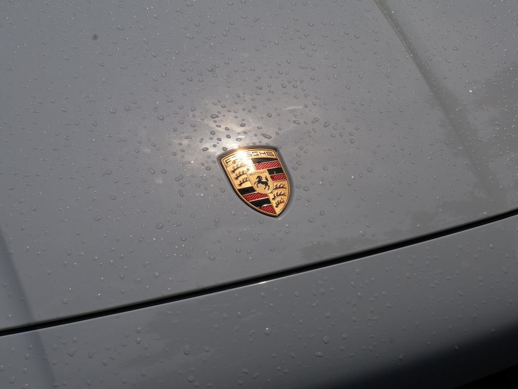 Certified 2025 Porsche Cayenne Coupe AWD/4WD image 12