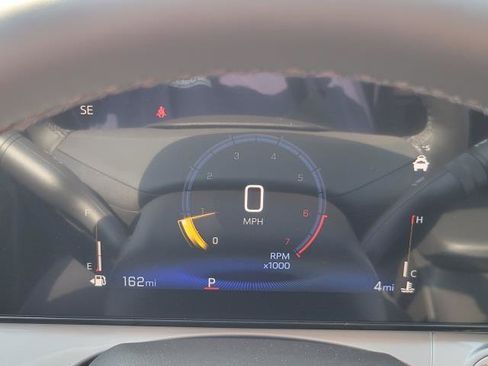 New 2026 Chevrolet Trax LT w/ Sunroof Package FWD image 13