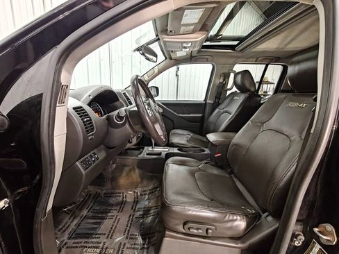 Used 2018 Nissan Frontier PRO-4X AWD/4WD image 25