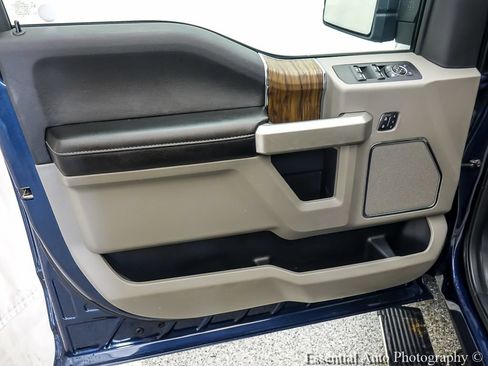 Certified 2019 Ford F150 Lariat w/ Equipment Group 502A Luxury AWD/4WD image 22