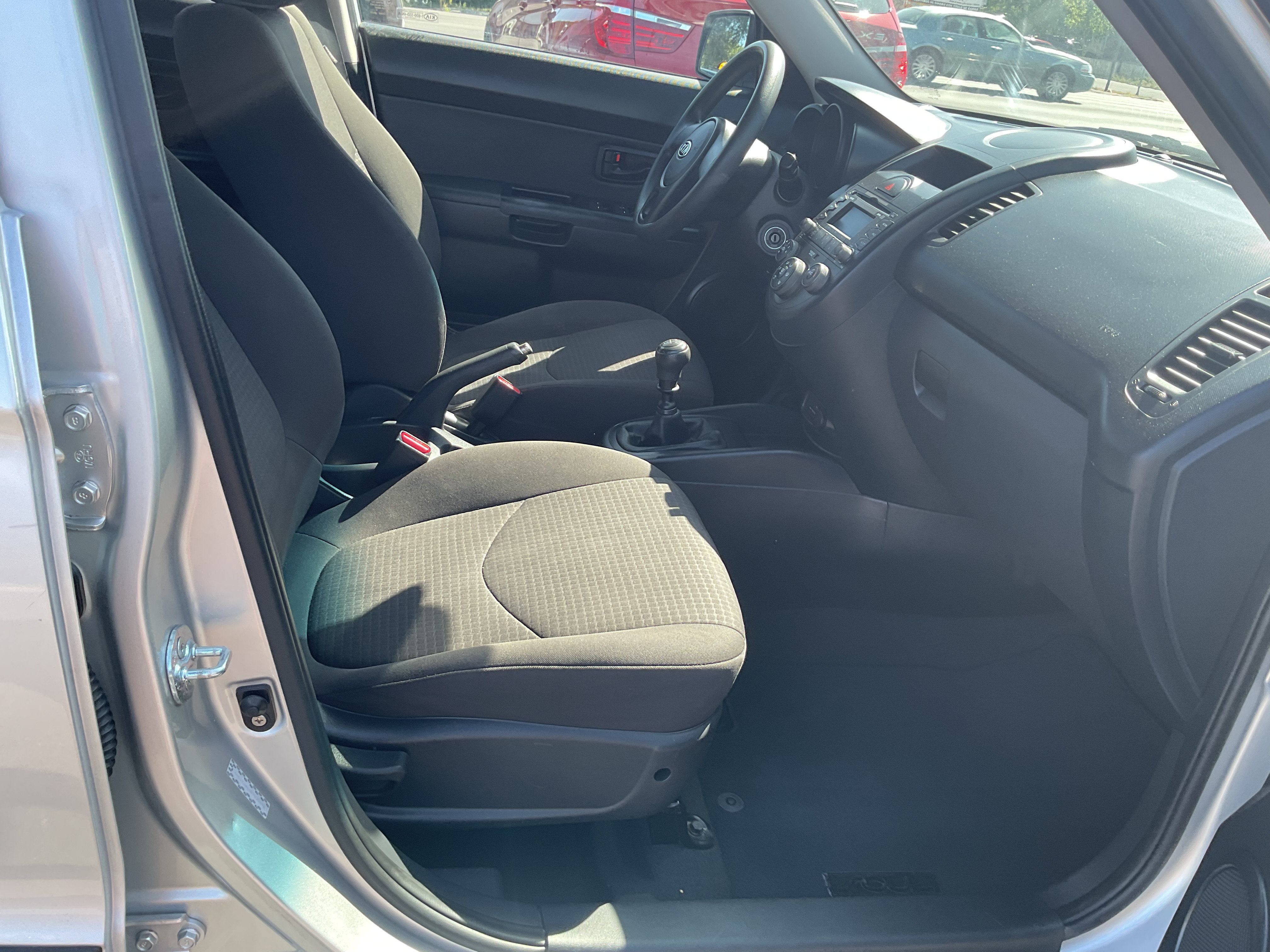 Used 2011 Kia Soul FWD image 11