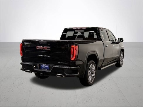 Used 2022 GMC Sierra 1500 Denali w/ Denali Reserve Package image 10