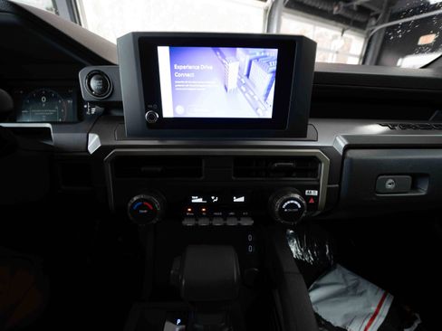 Certified 2024 Toyota Tacoma SR5 image 18