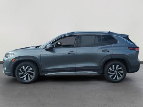 New 2026 Volkswagen Tiguan S image 2