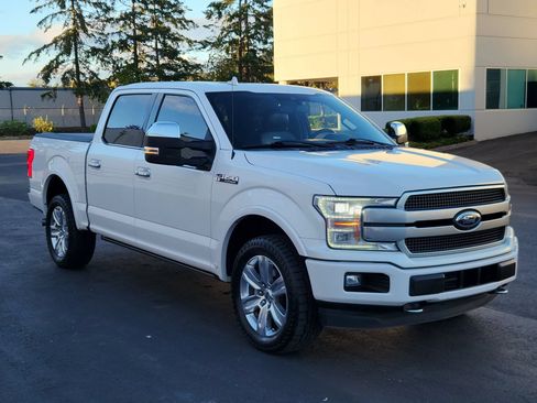 Used 2018 Ford F150 Platinum w/ Equipment Group 701A Luxury AWD/4WD image 5