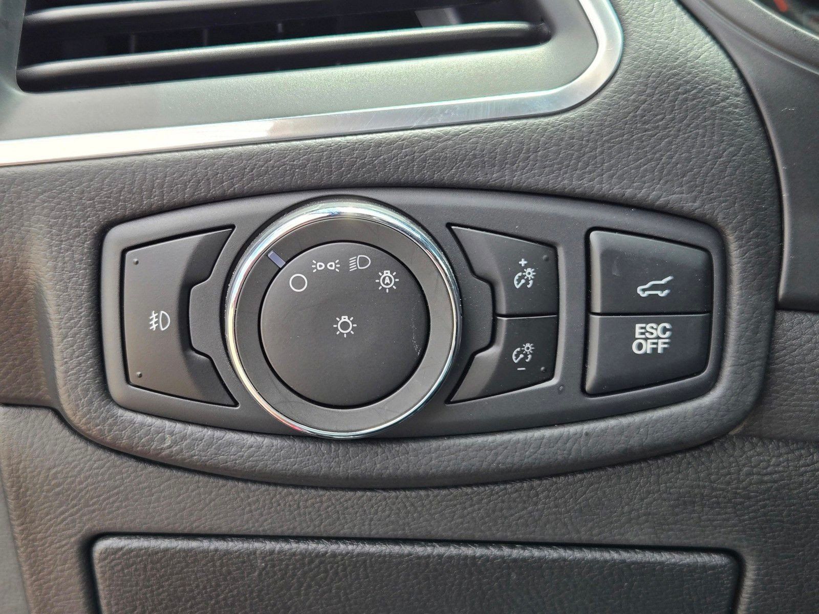 Used 2023 Ford Edge ST AWD/4WD image 18