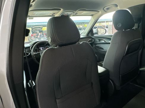 Used 2023 Chevrolet TrailBlazer LT FWD image 23